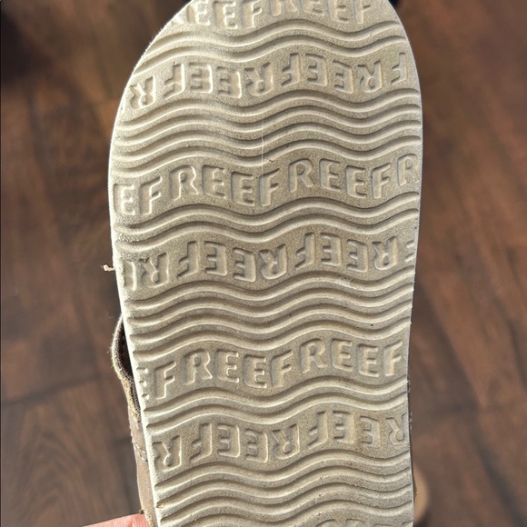 Reef Kids' Tan Sandals - Picture 4 of 4